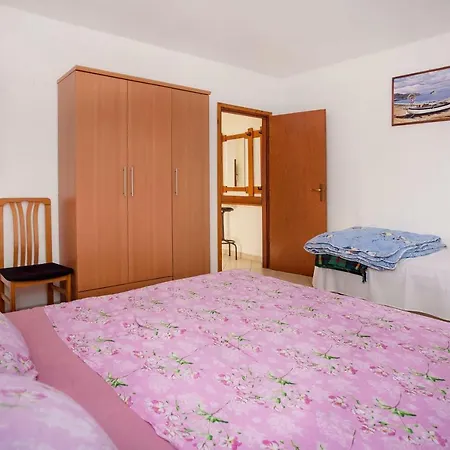 Ljubica 3*