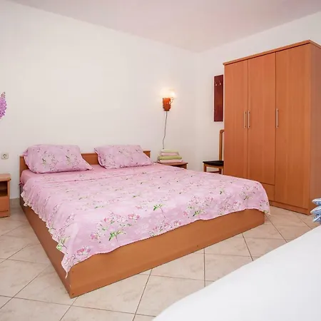Ljubica 3*