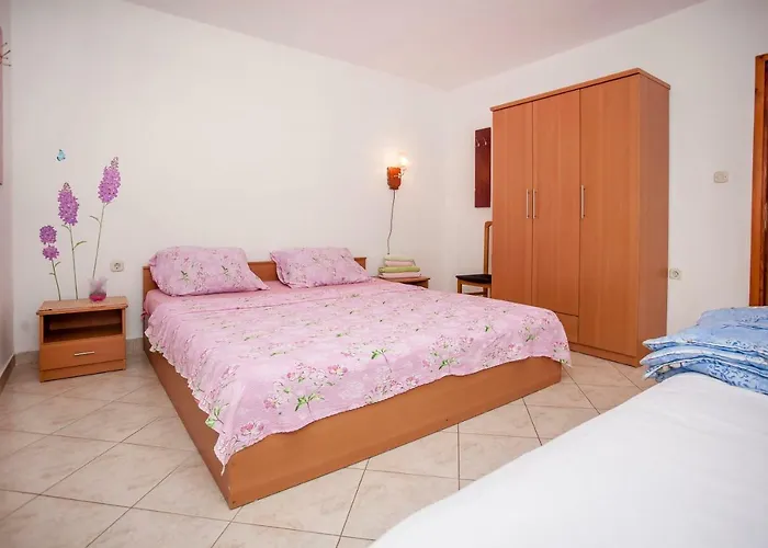 Ljubica 3*